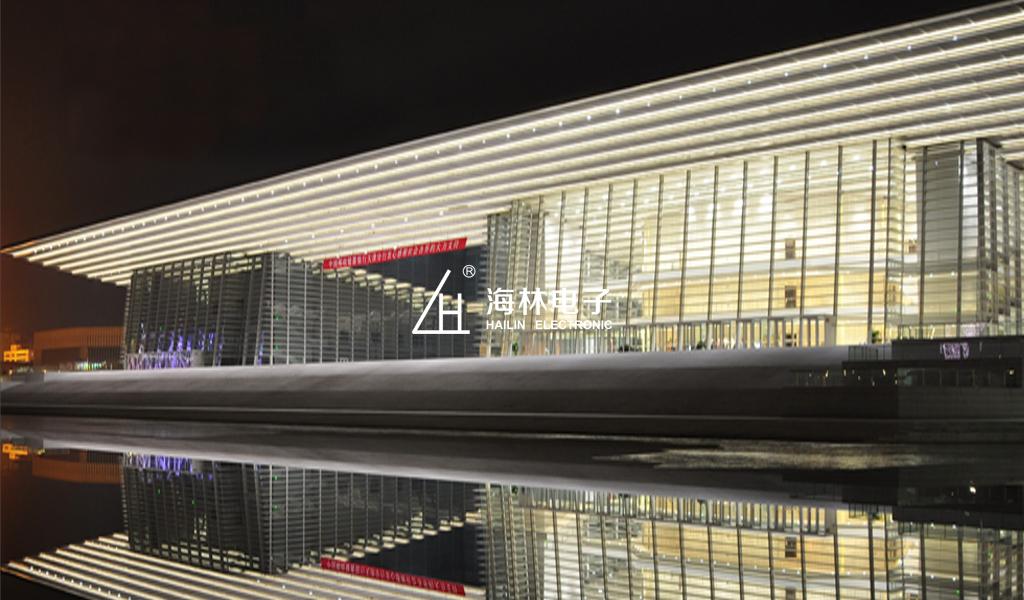 1585297772279404.jpg 71頁線條燈案例圖.jpg